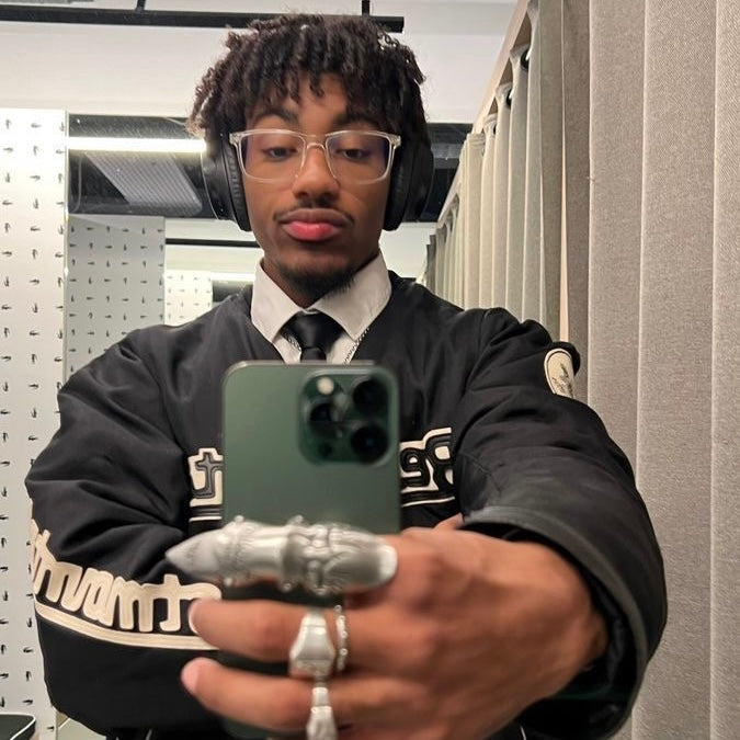 SLNT2K - 2000s OverEar Silence